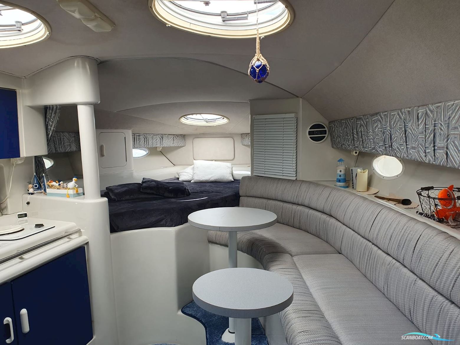 Chris Craft 302 Crowne