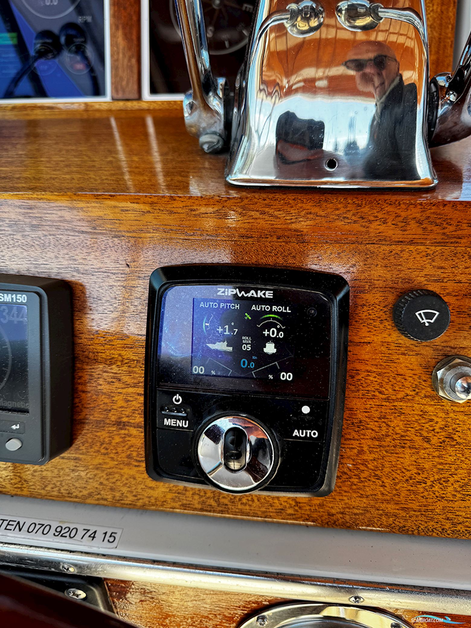 Chris-Craft 31 Commander