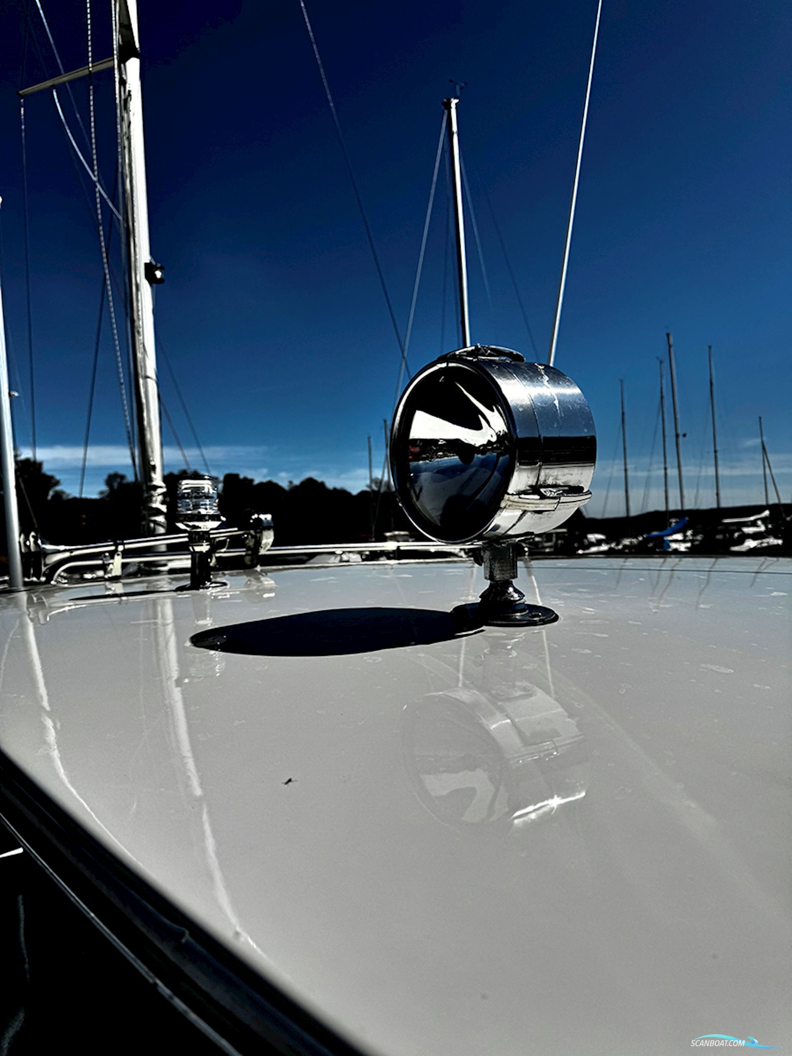 Chris-Craft 31 Commander