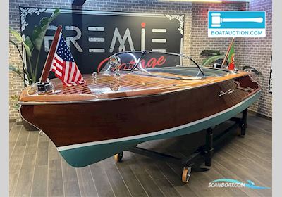 Chris Craft Capri 19 Motorboten 1956, met Owens Flagship motor, Portugal