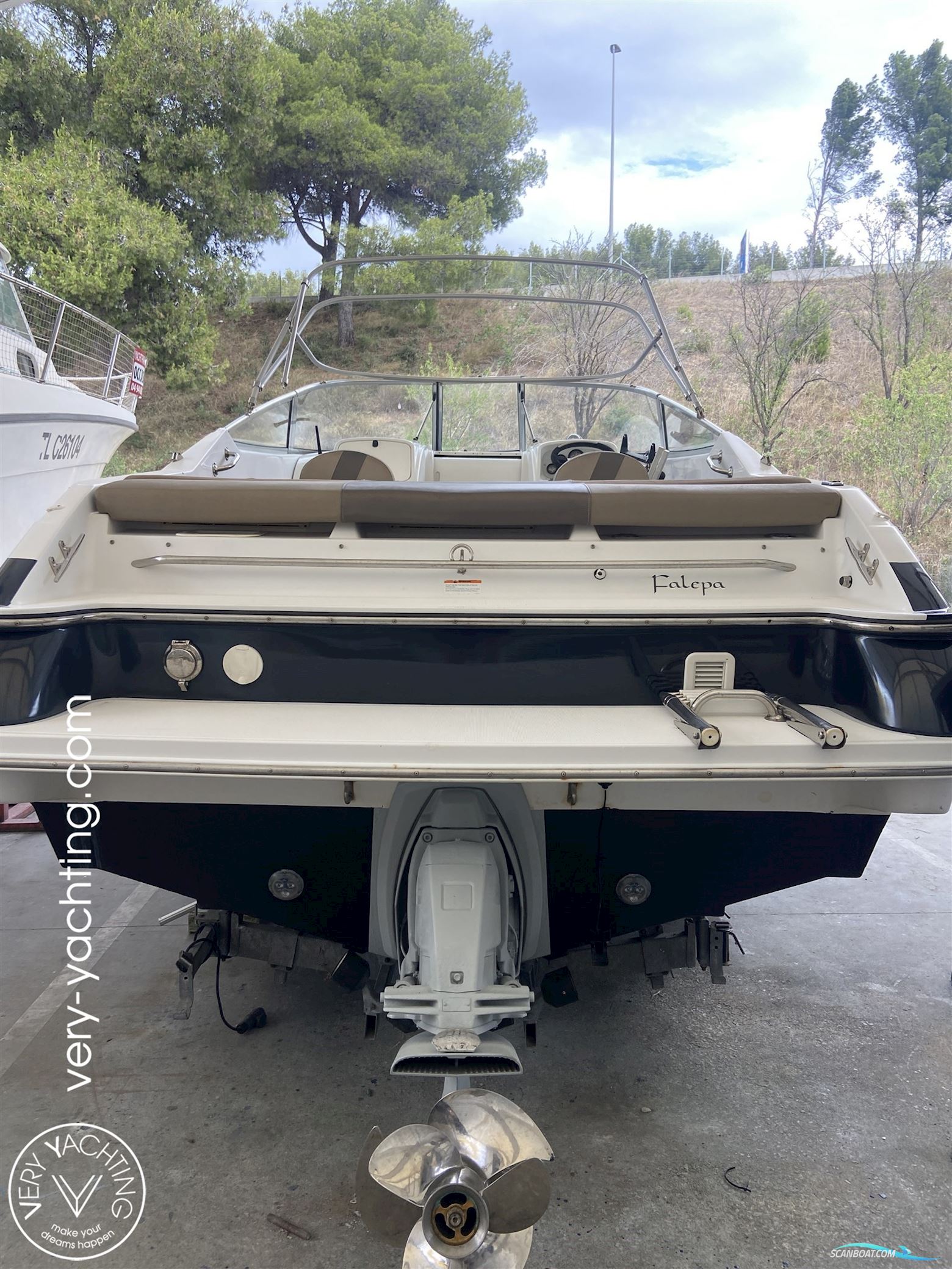 CHRIS CRAFT CONCEPT 25