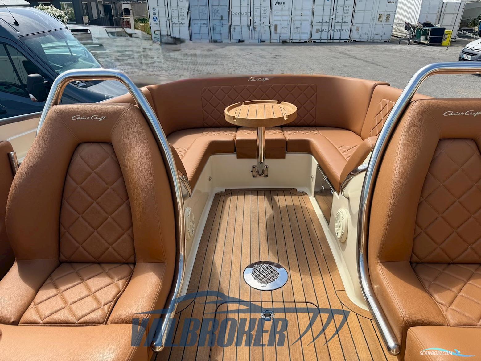 Chris Craft Corsair 27