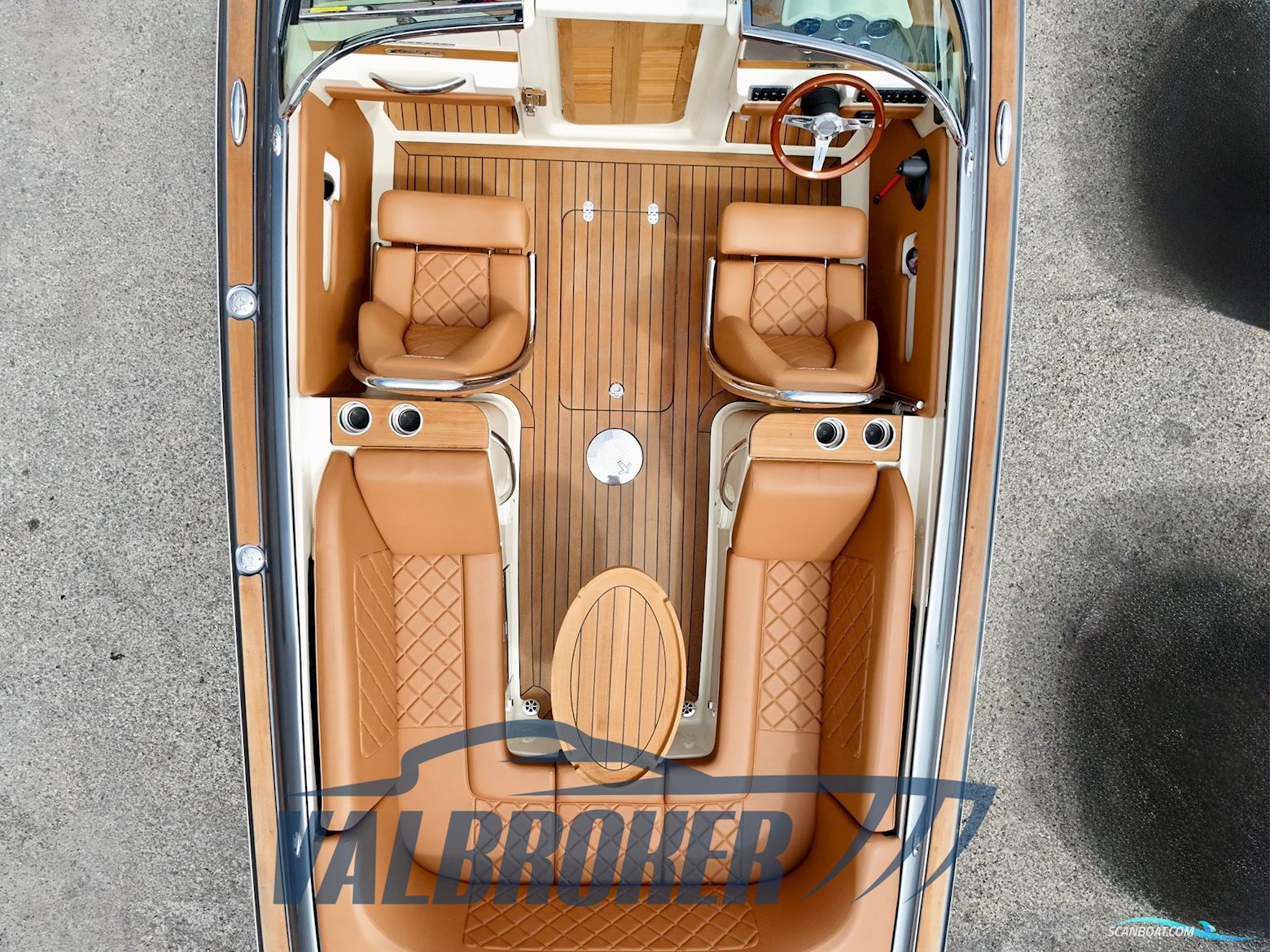 Chris Craft Corsair 27