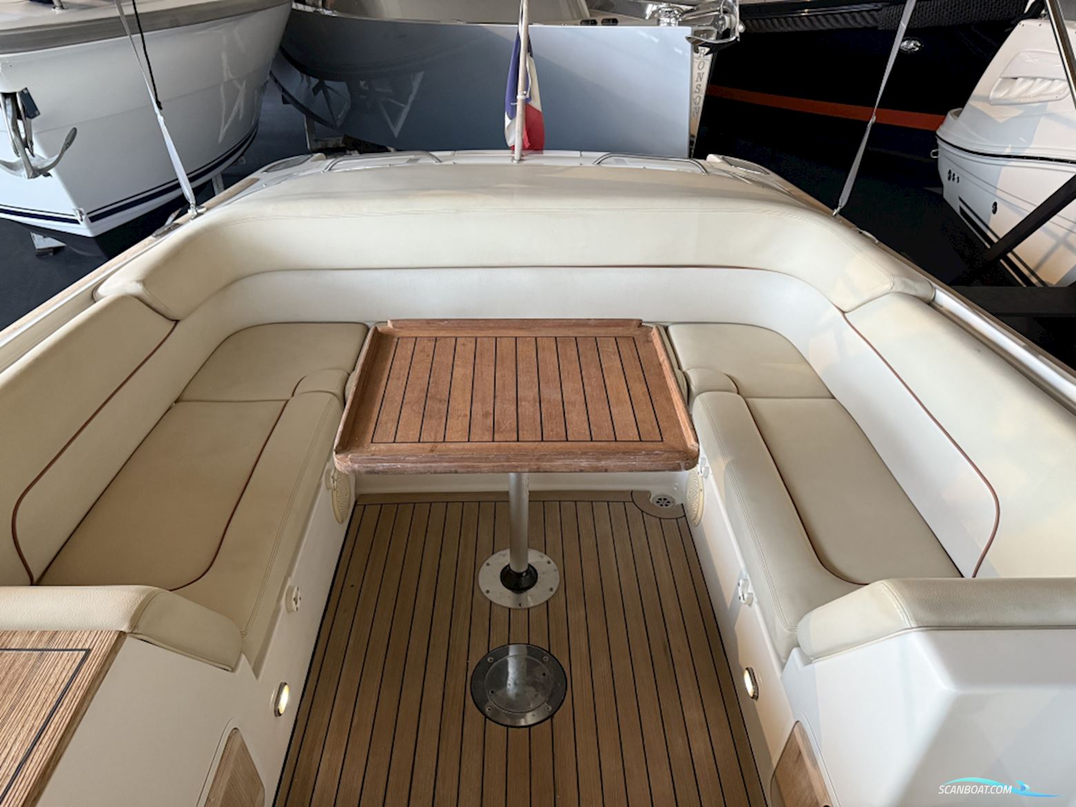 Chris Craft Corsair 28