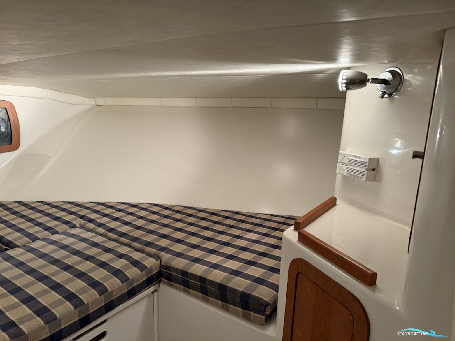 Chris Craft Corsair 28