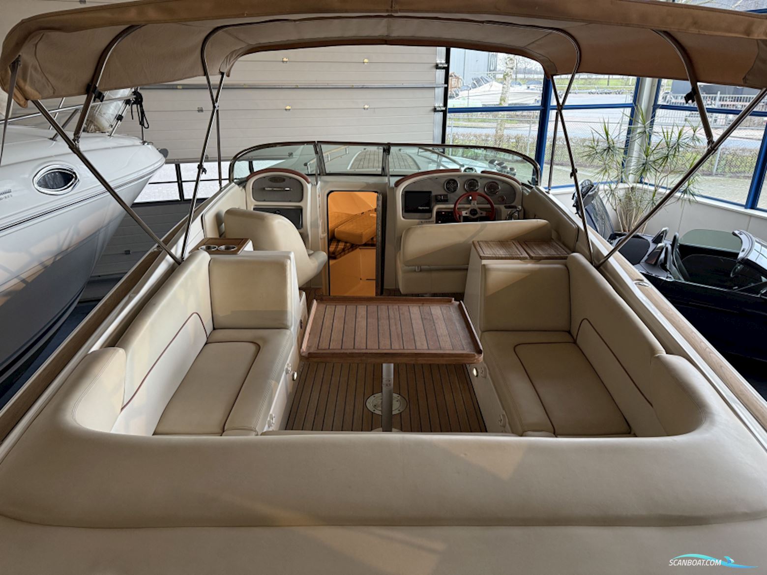 Chris Craft Corsair 28