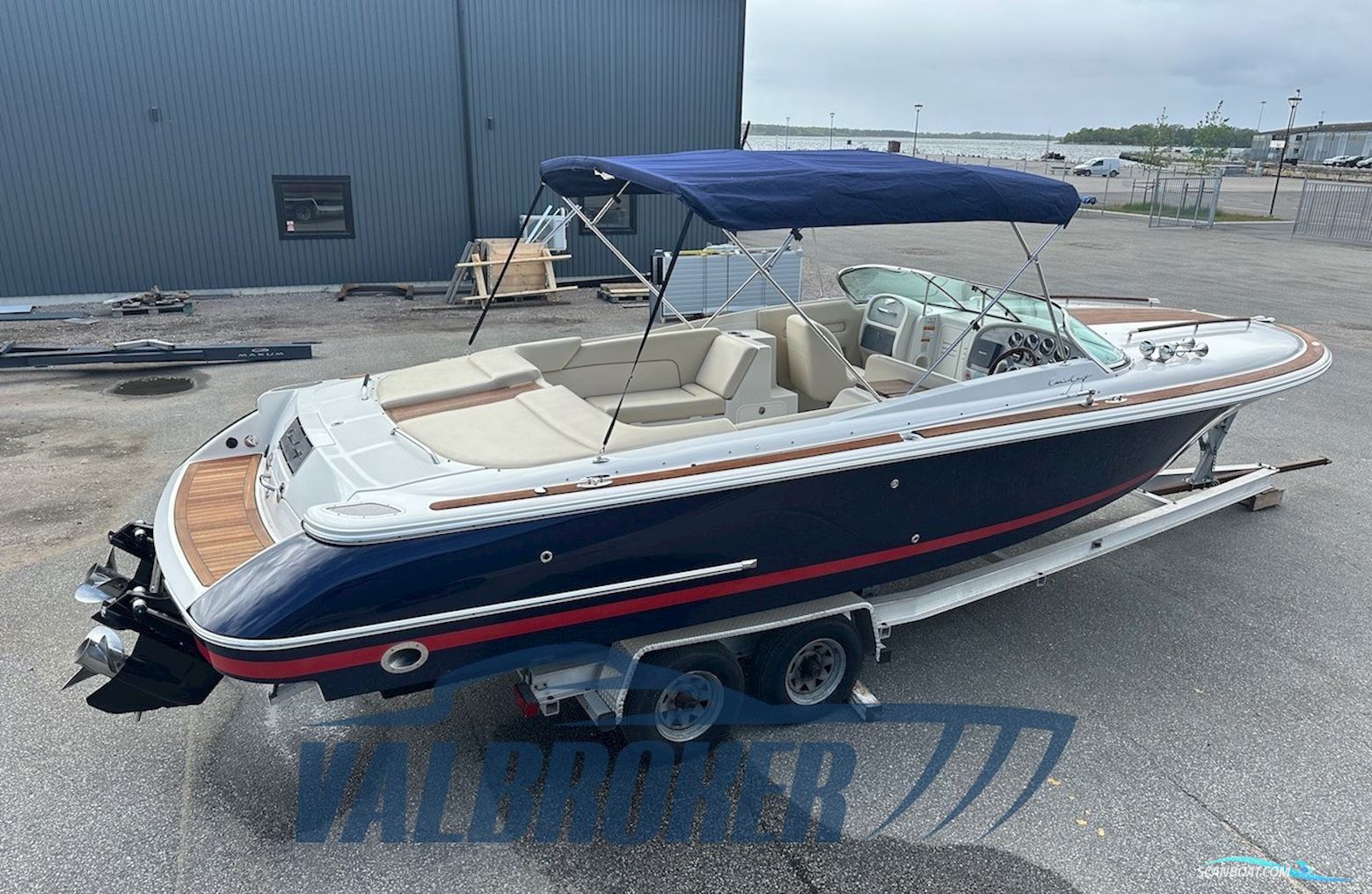 CHRIS CRAFT CORSAIR 28