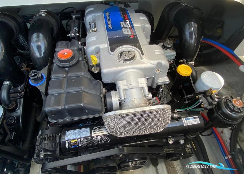 Chris-Craft Corsair 36 Heritage Edition