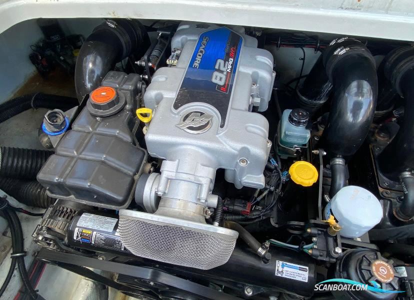 Chris-Craft Corsair 36 Heritage Edition