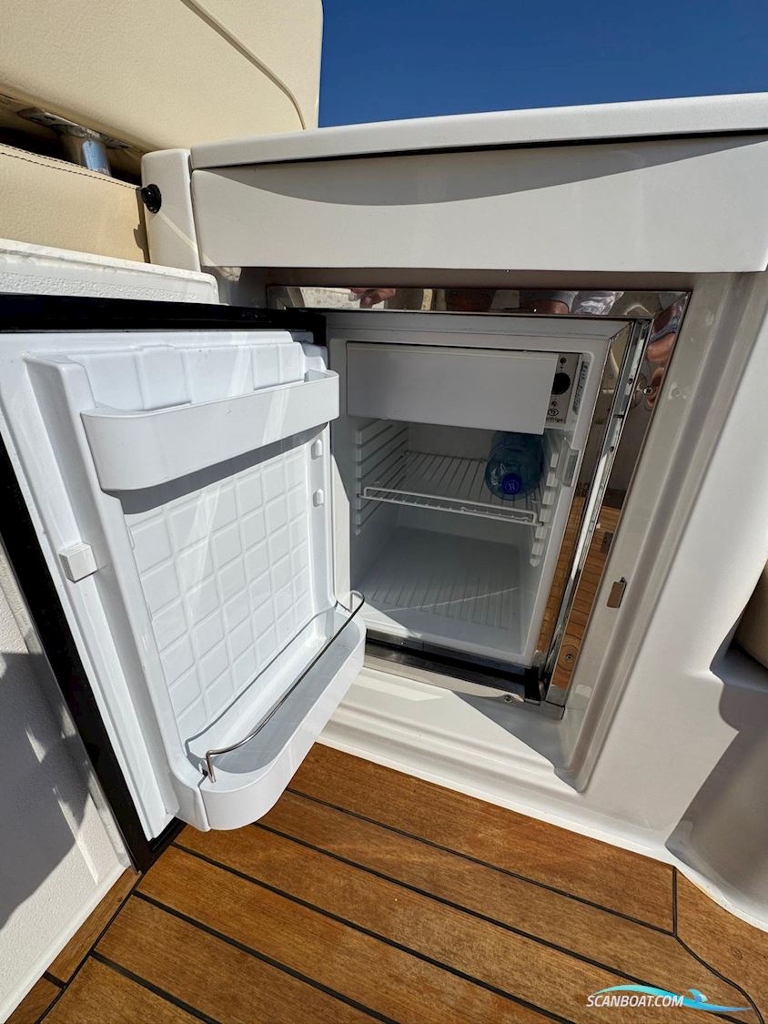 Chris-Craft Corsair 36 Heritage Edition