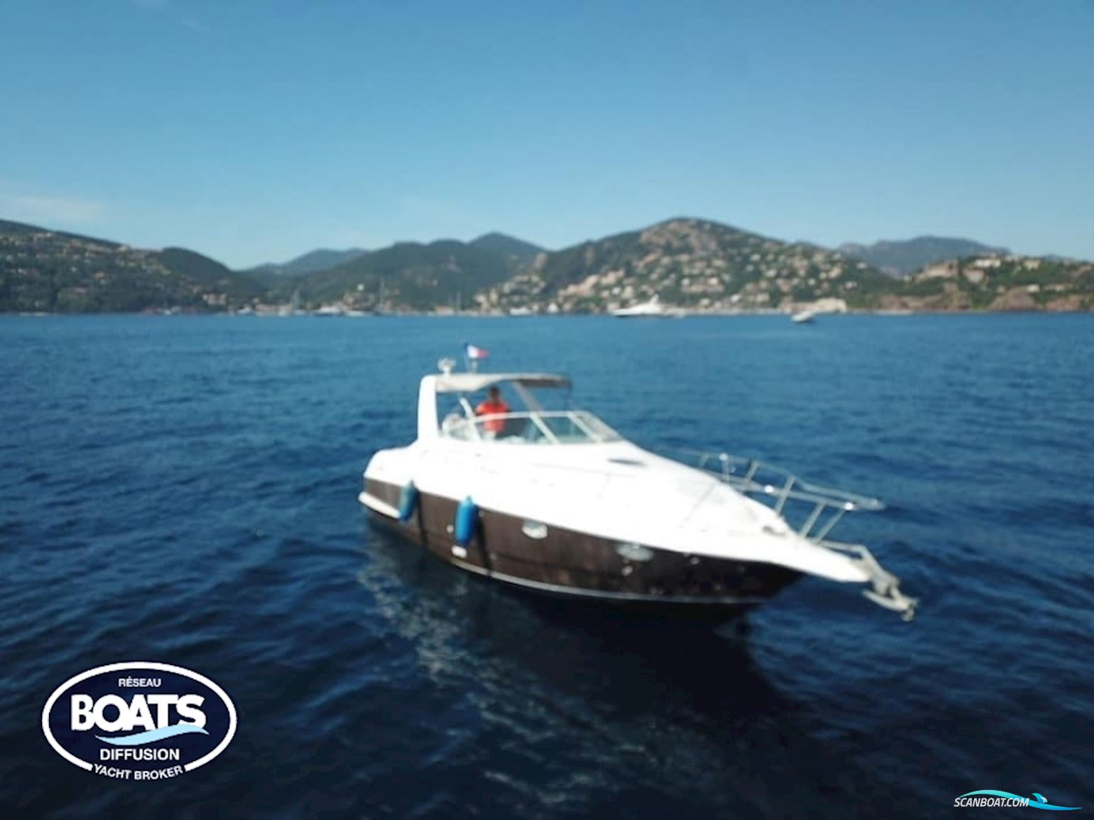 Chris Craft Crowne 272 CC Motorboten 1992, met Volvo Penta motor, France