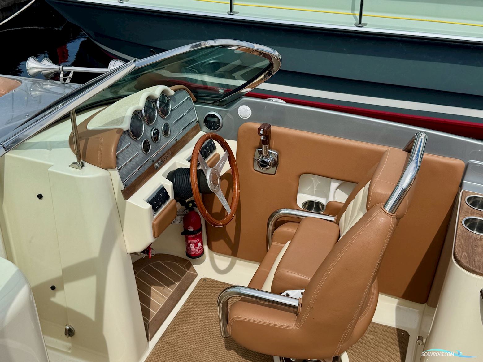 Chris Craft Launch 25