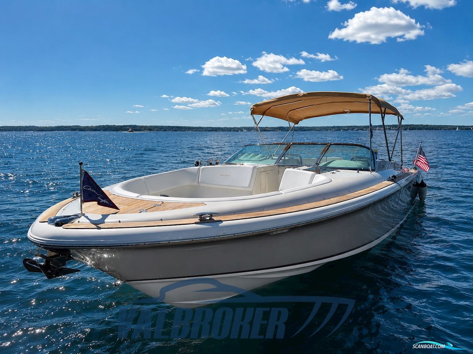 CHRIS CRAFT LAUNCH 32