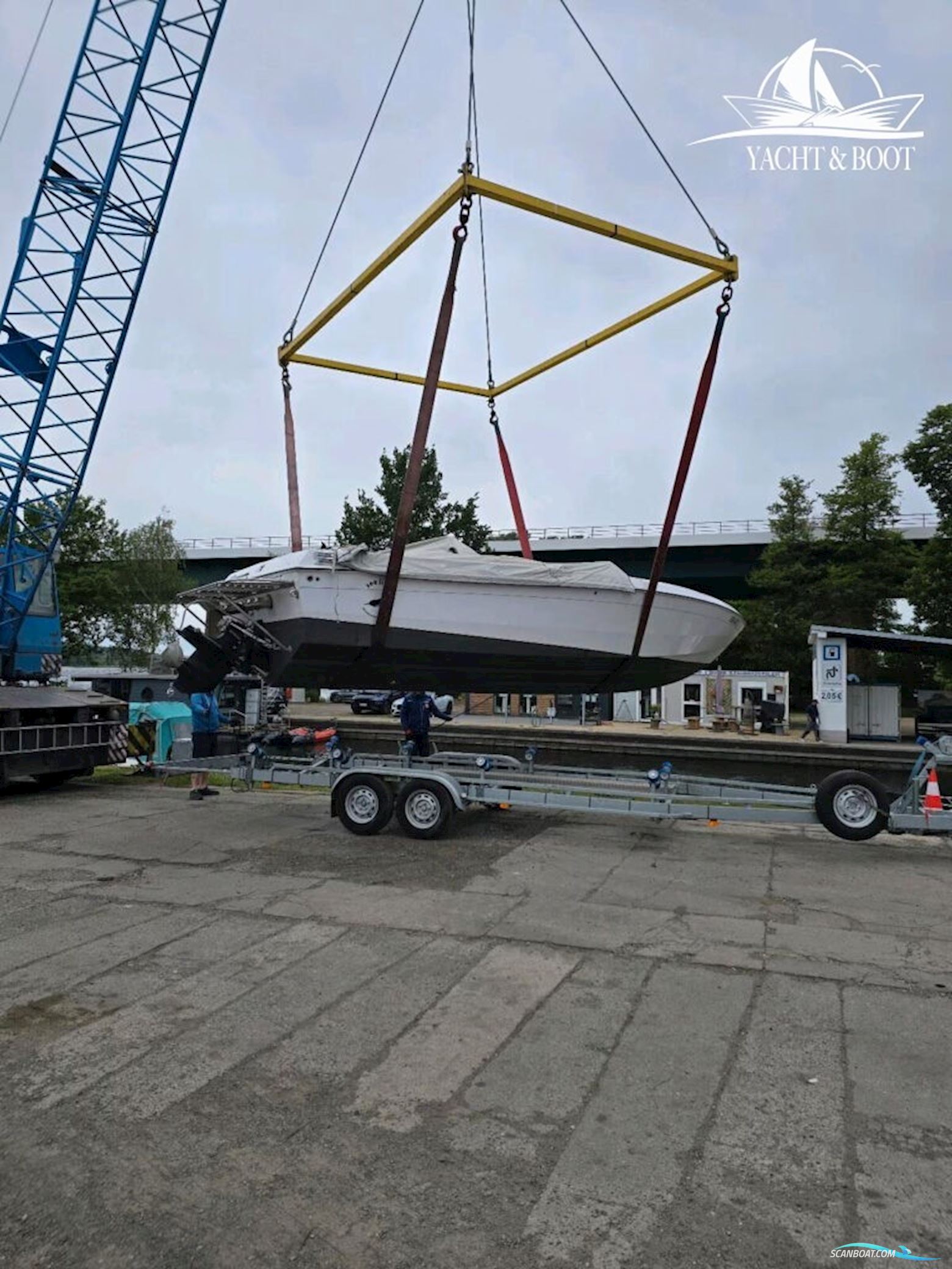 CHRIS CRAFT Scorpion 260 SL