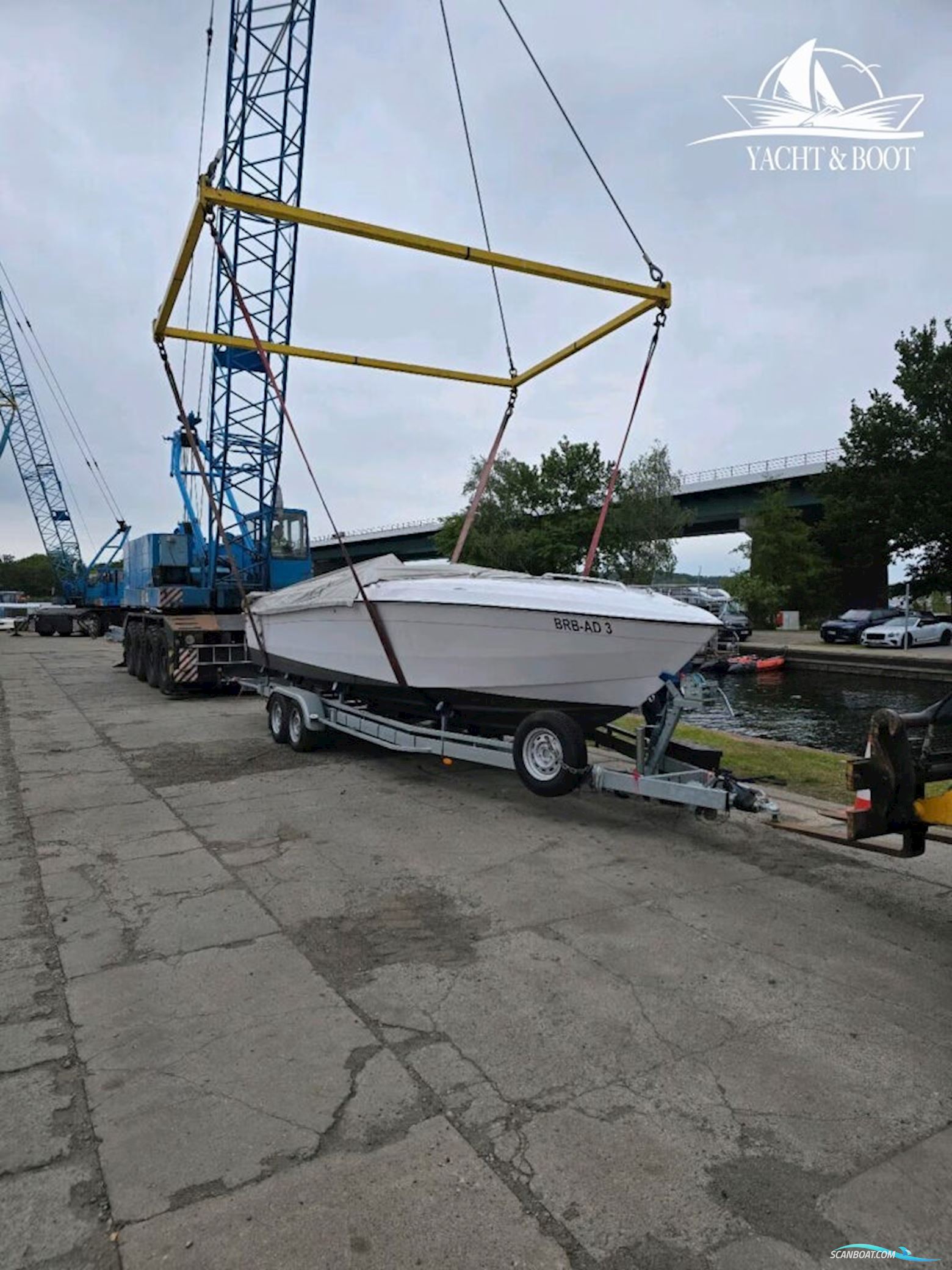 CHRIS CRAFT Scorpion 260 SL