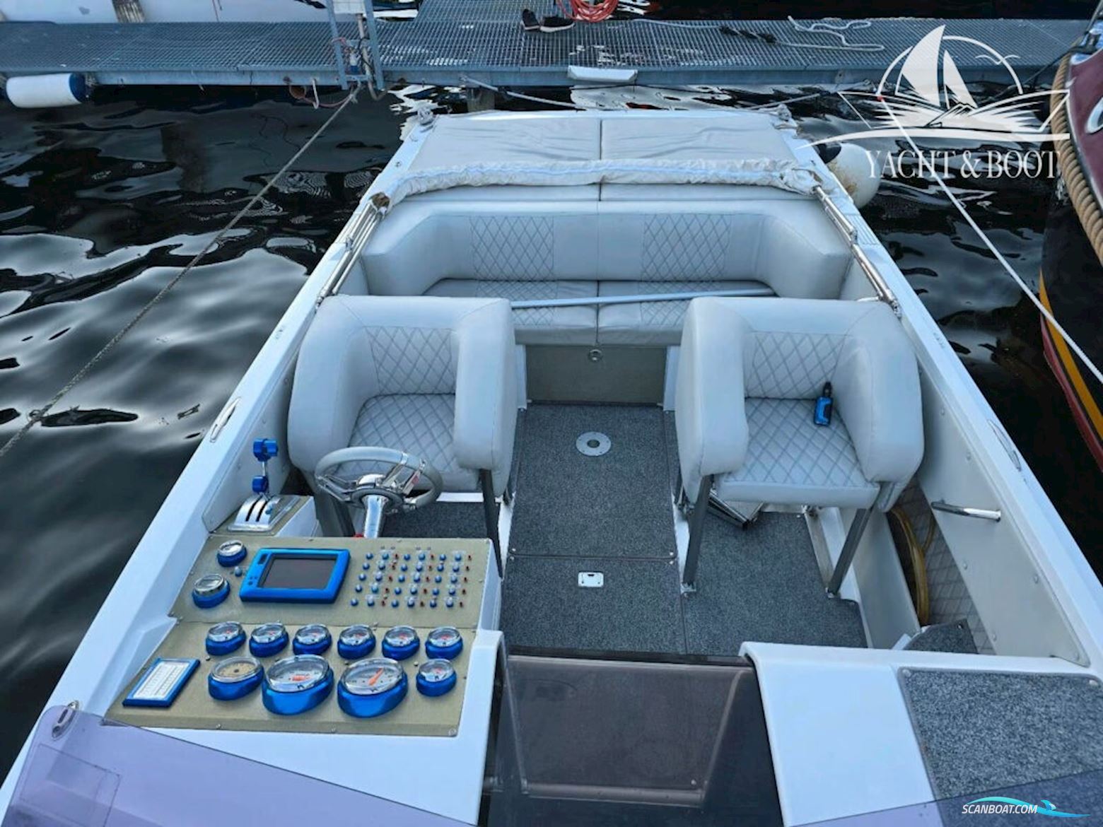 CHRIS CRAFT Scorpion 260 SL