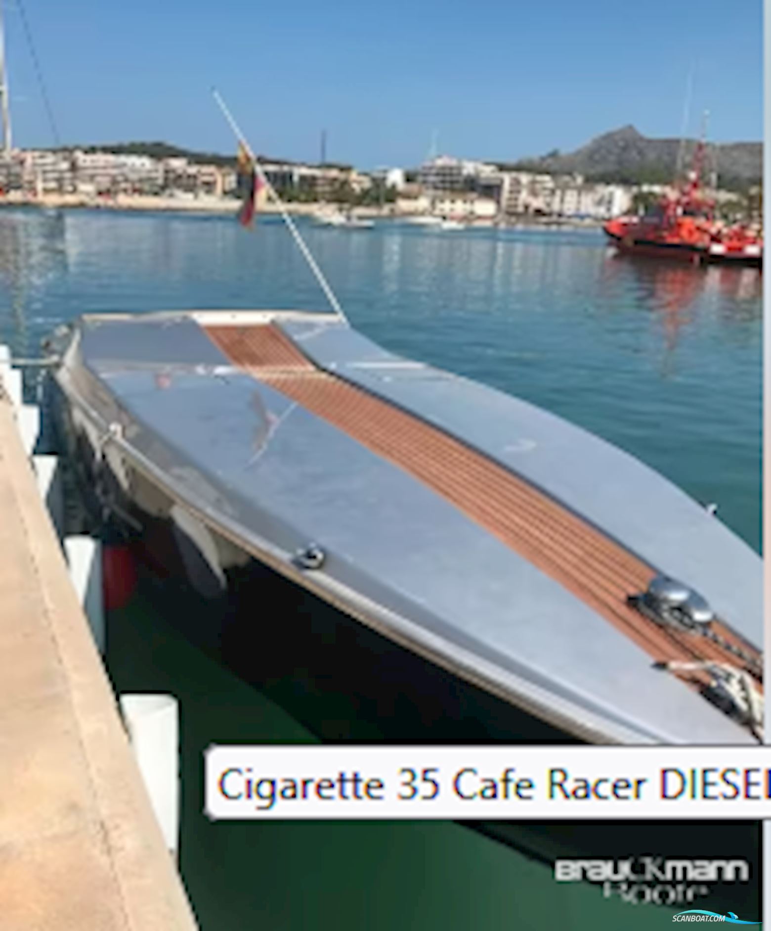 Cigarette Boats USA 35 Cafe Racer