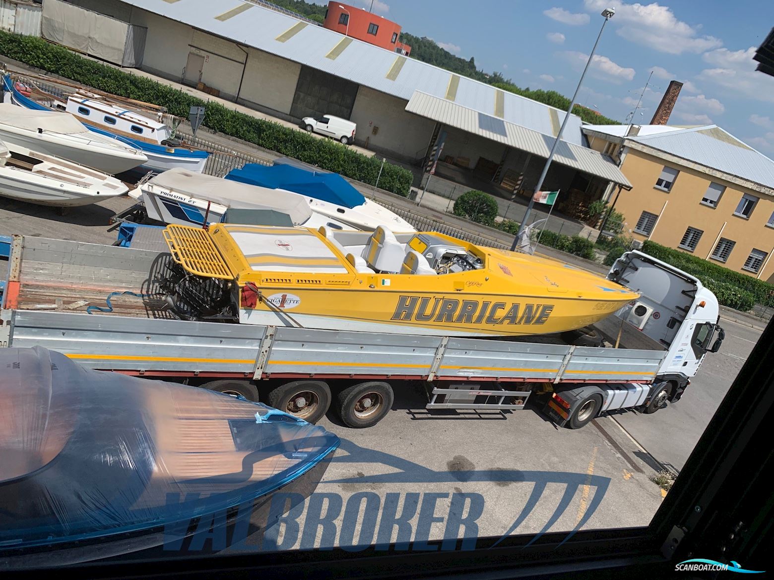 Cigarette R.T. 35' Cafe' Racer