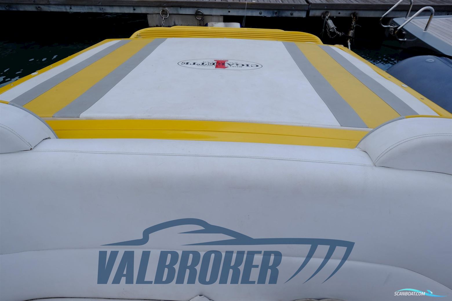 Cigarette R.T. 35' Cafe' Racer