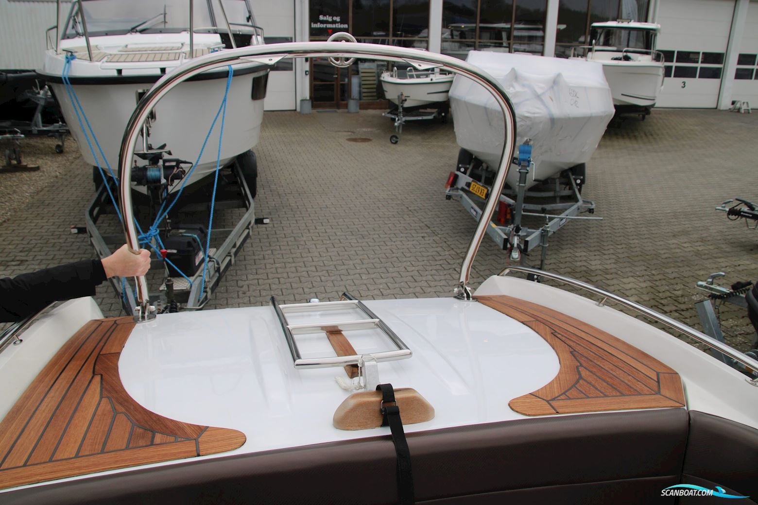 Cirrus 18 Super Yacht RIB
