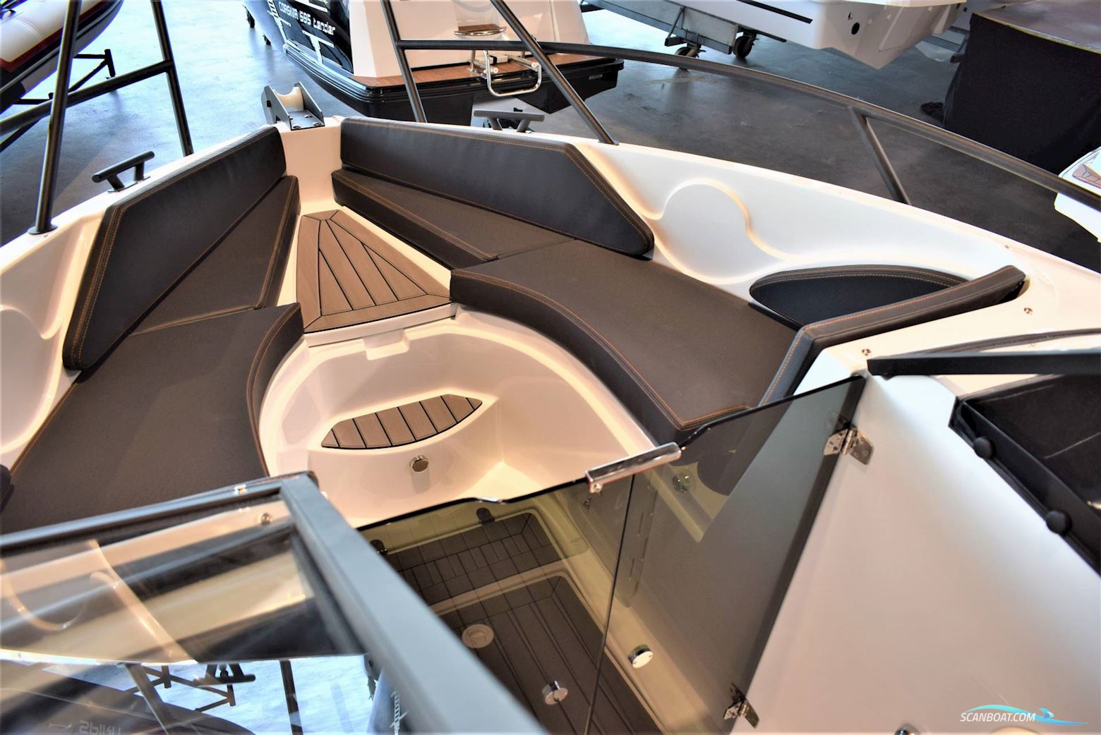 Coaster 600 BR - F175VMAX Yamaha/Udstyr