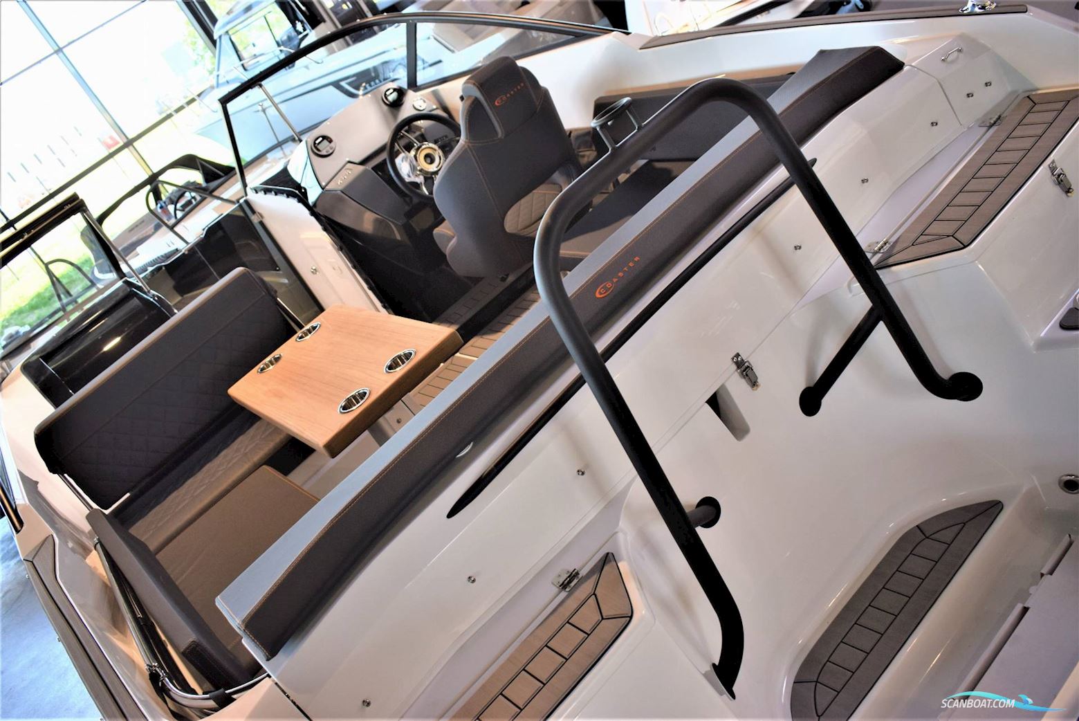 Coaster 600 BR - F175VMAX Yamaha/Udstyr