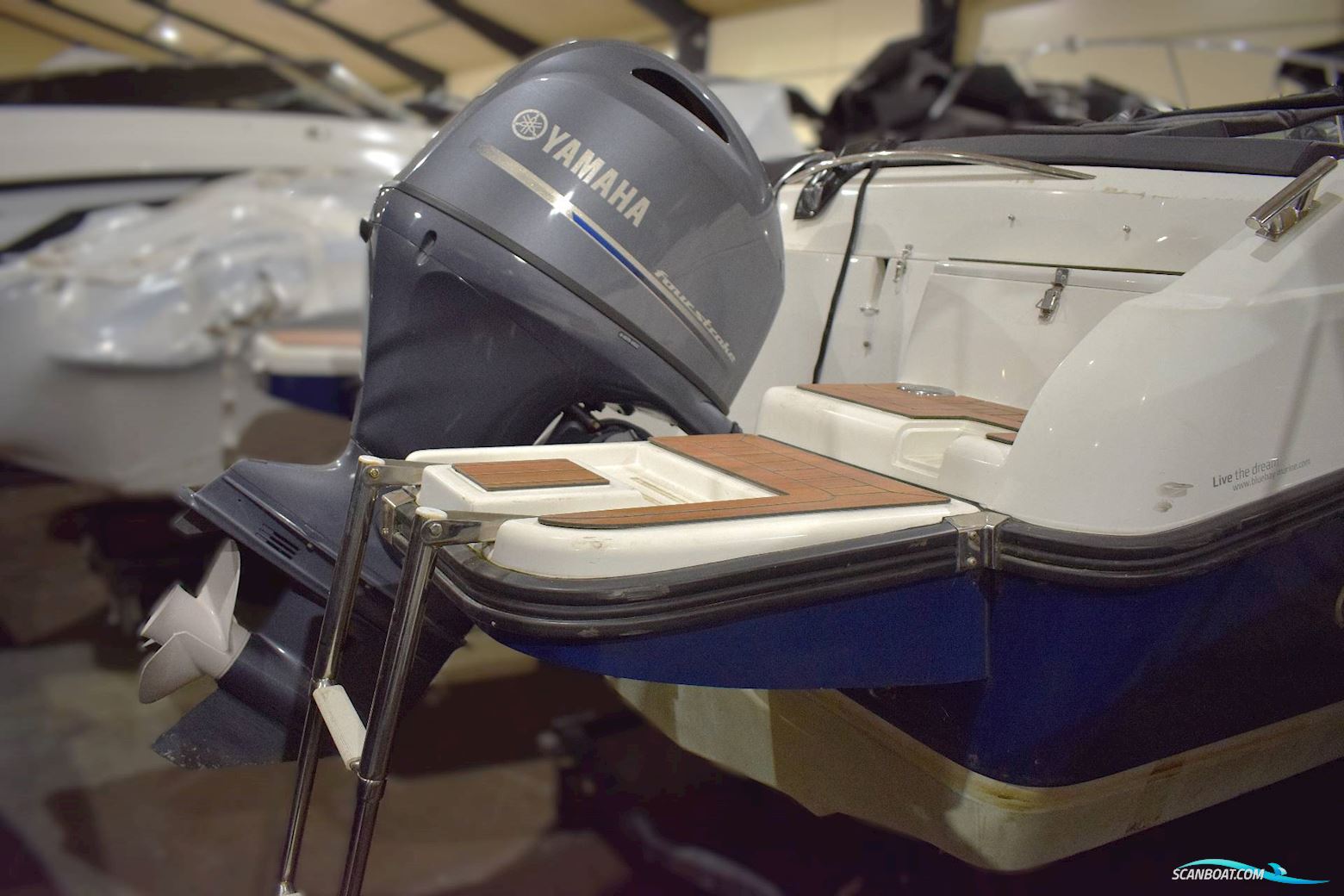 Coaster 600 BR m/100 HK Yamaha og Udstyr