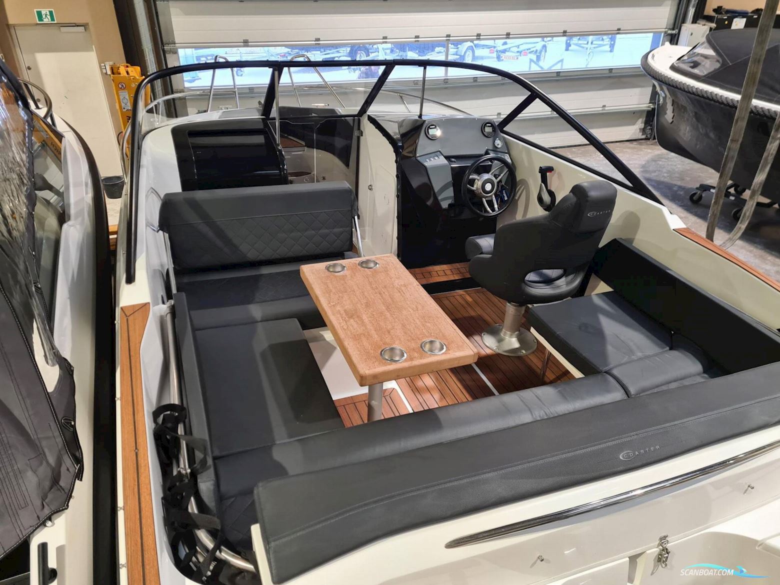 Coaster 600 BR m/100 HK Yamaha og udstyr