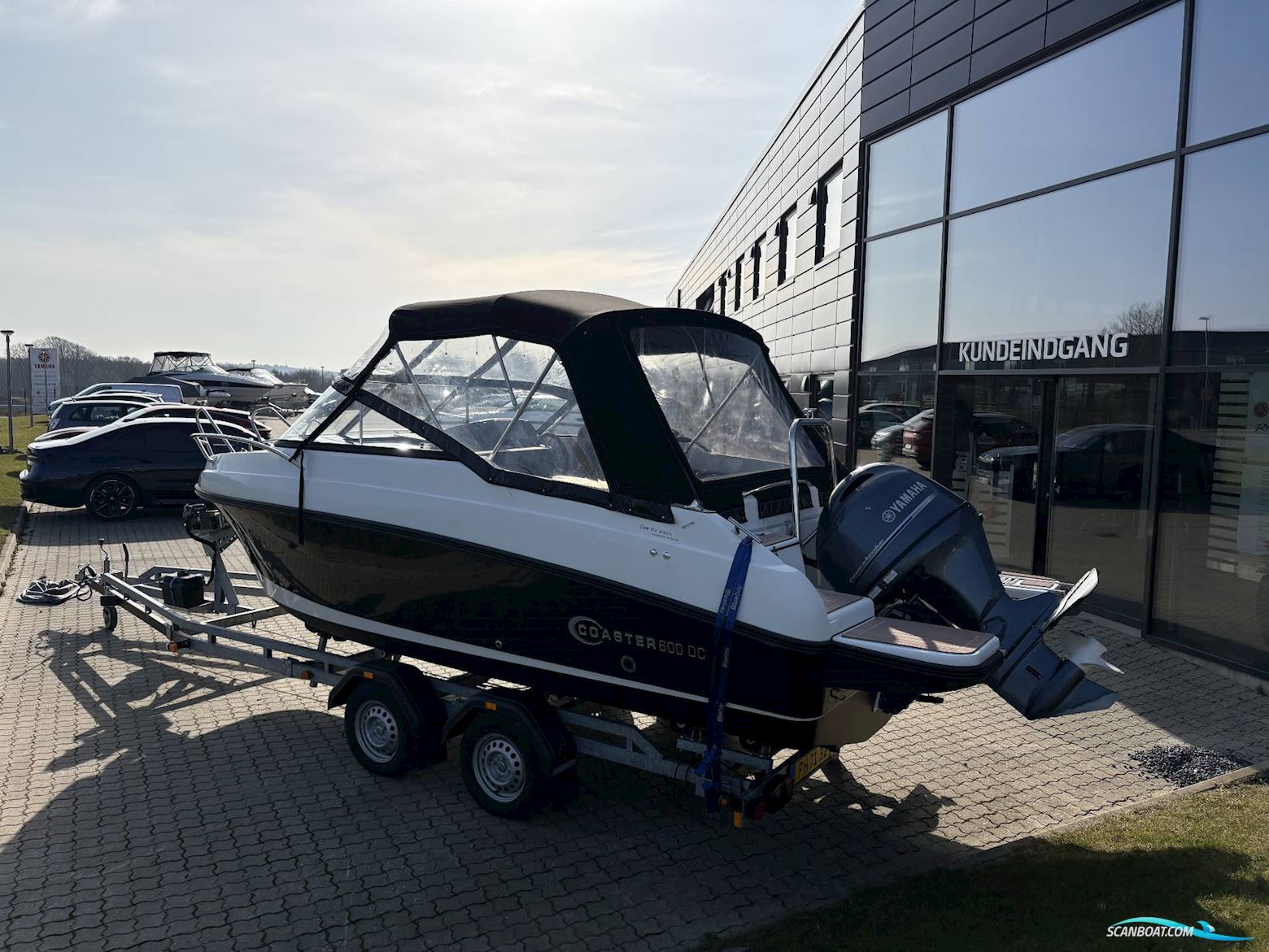 Coaster 600 DC - Yamaha 100 HK/Udstyr