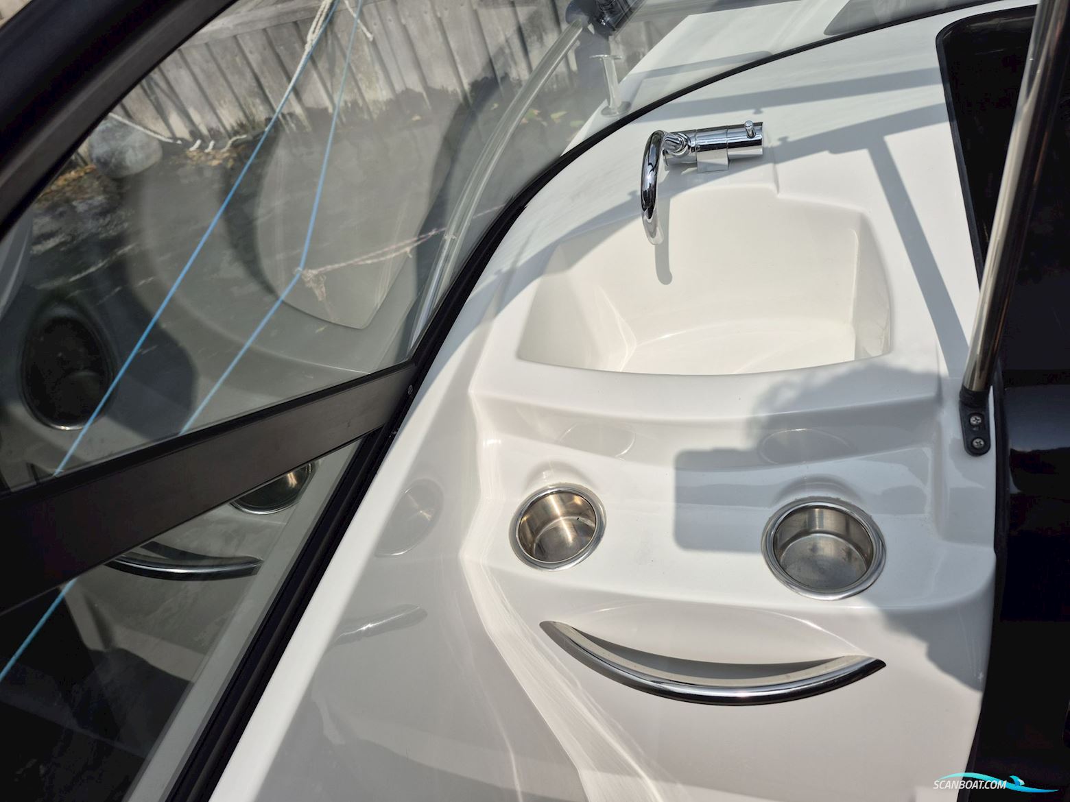 Coaster 600 DC Day Cruiser