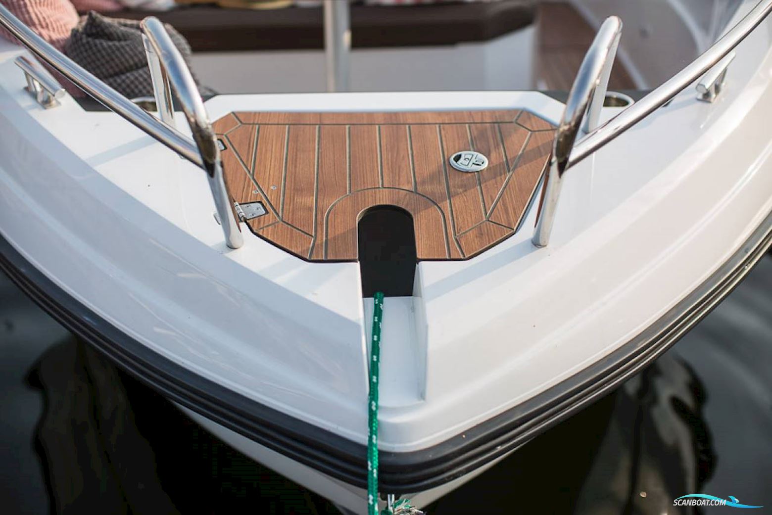 Coaster 640 SC - Yamaha F100