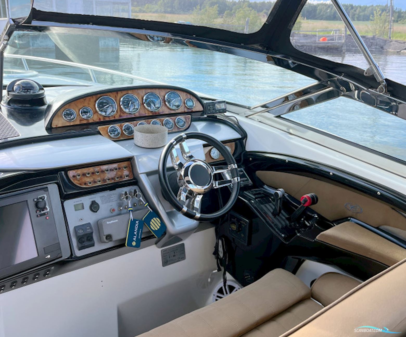Cobalt 360 Performance Cruiser