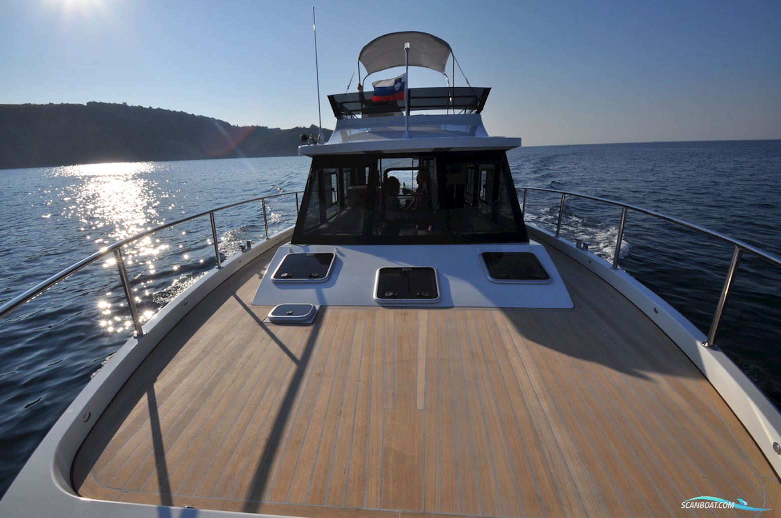 Cobra Yachts  Futura 40 Grand Horizon