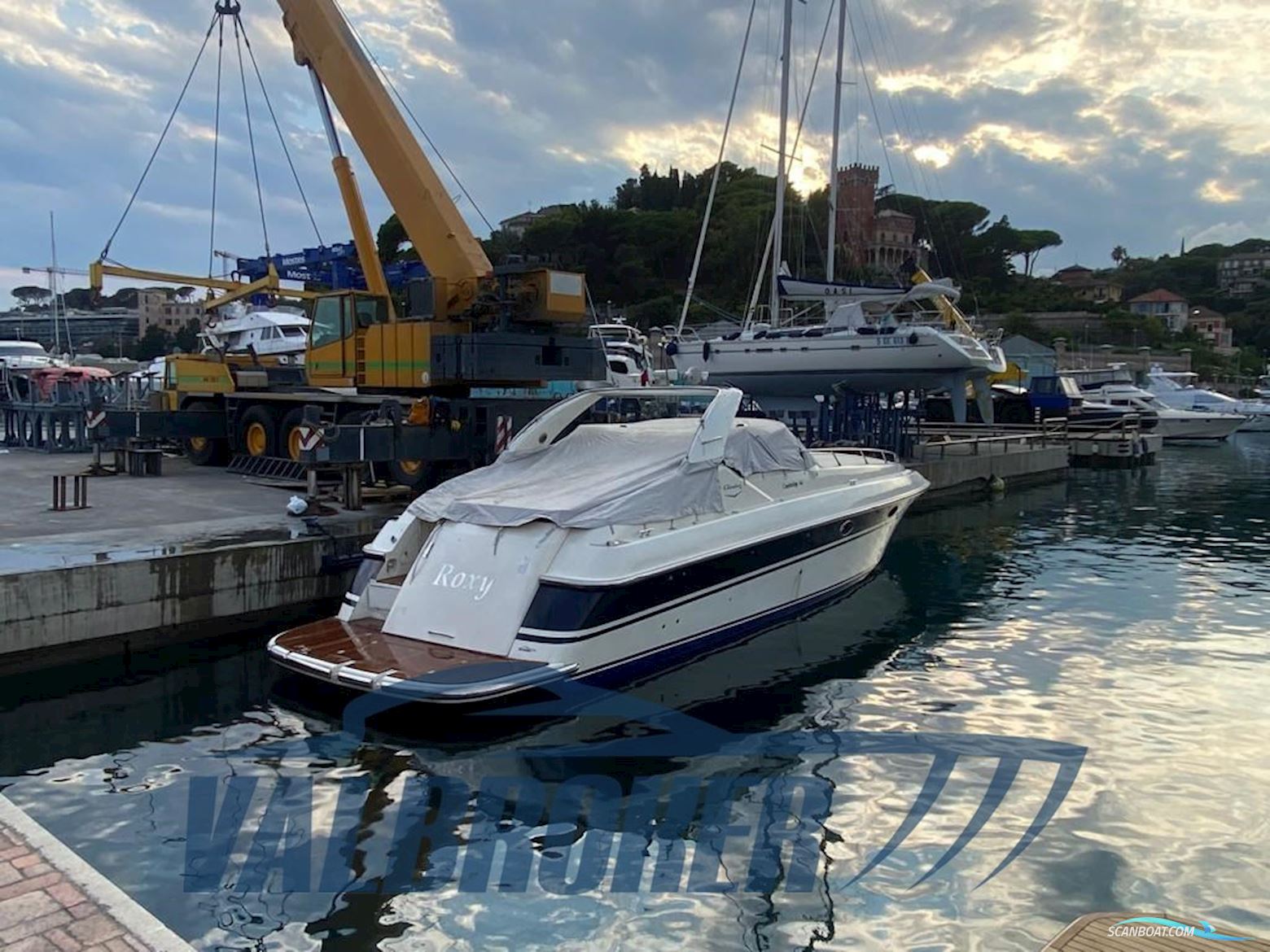 Colombo Cambridge 44