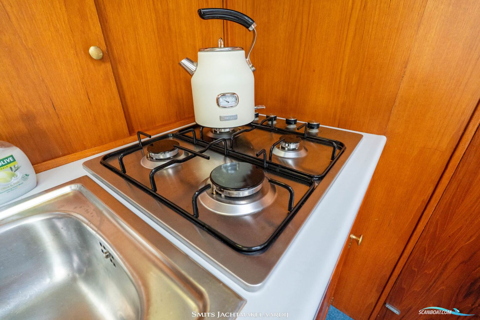 Columbus Stevens Bakdekkruiser 10.70 AK