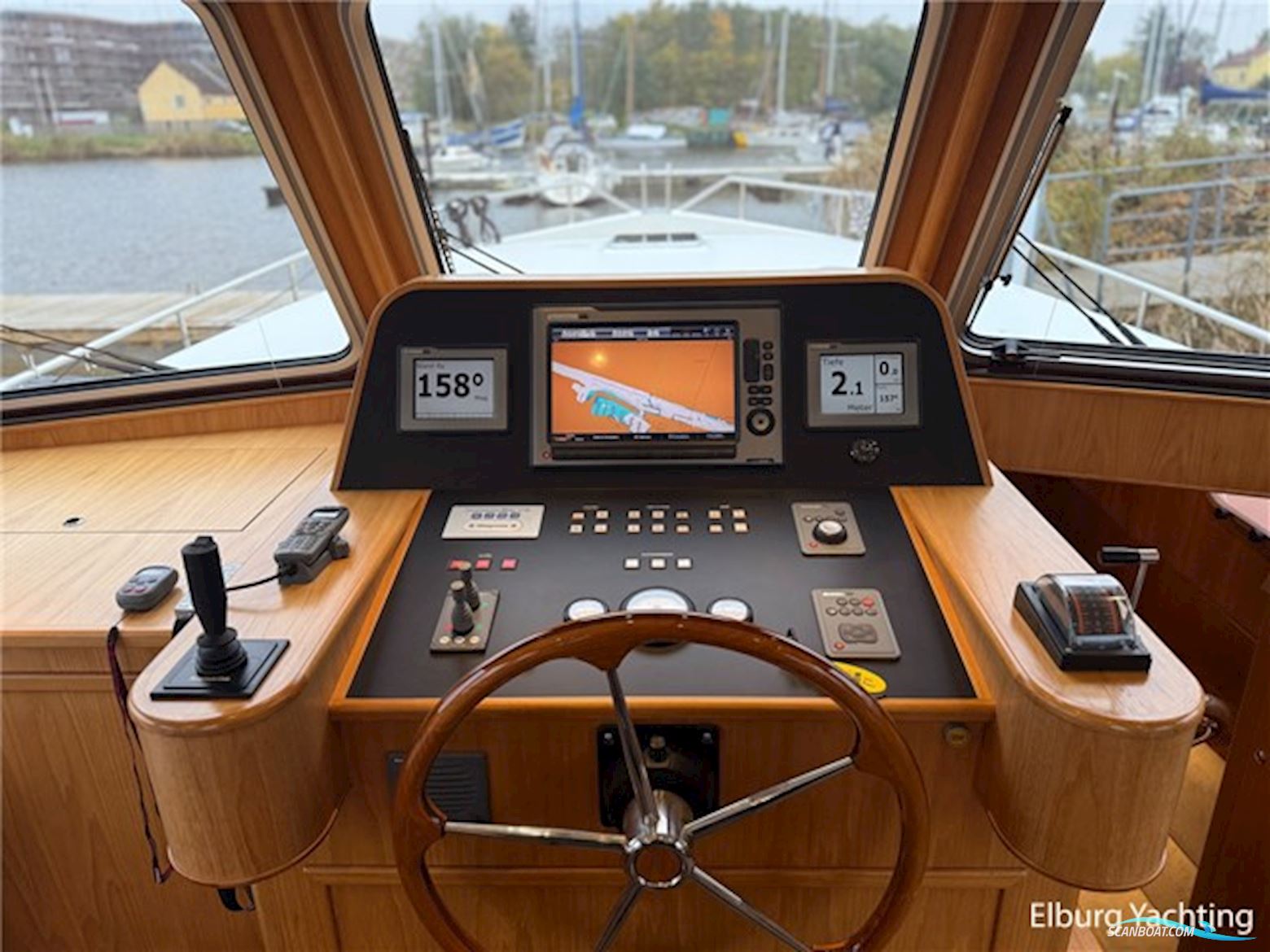 Combi Exclusive 1500 Open Kuip