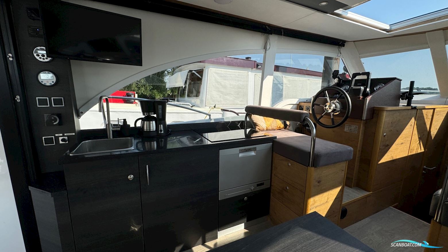 Concordia 110 Sedan Paviljoen