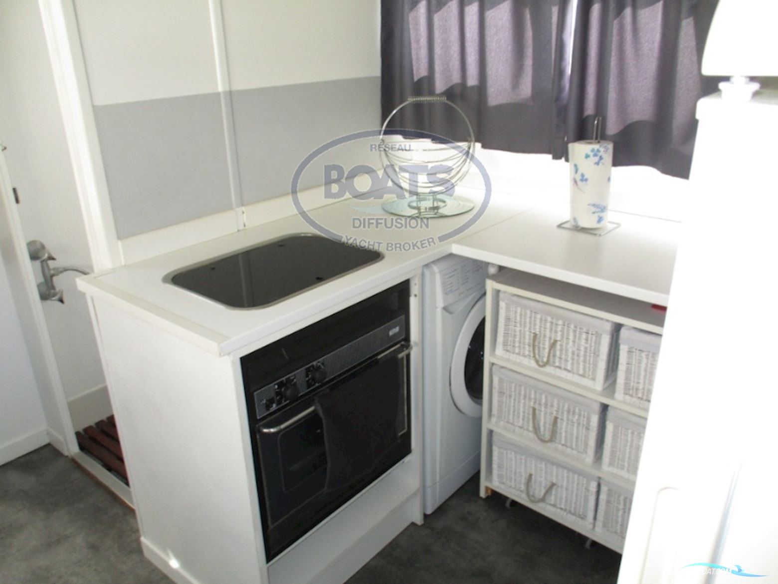 Connoisseur PENICHETTE JAMAICA 12.20