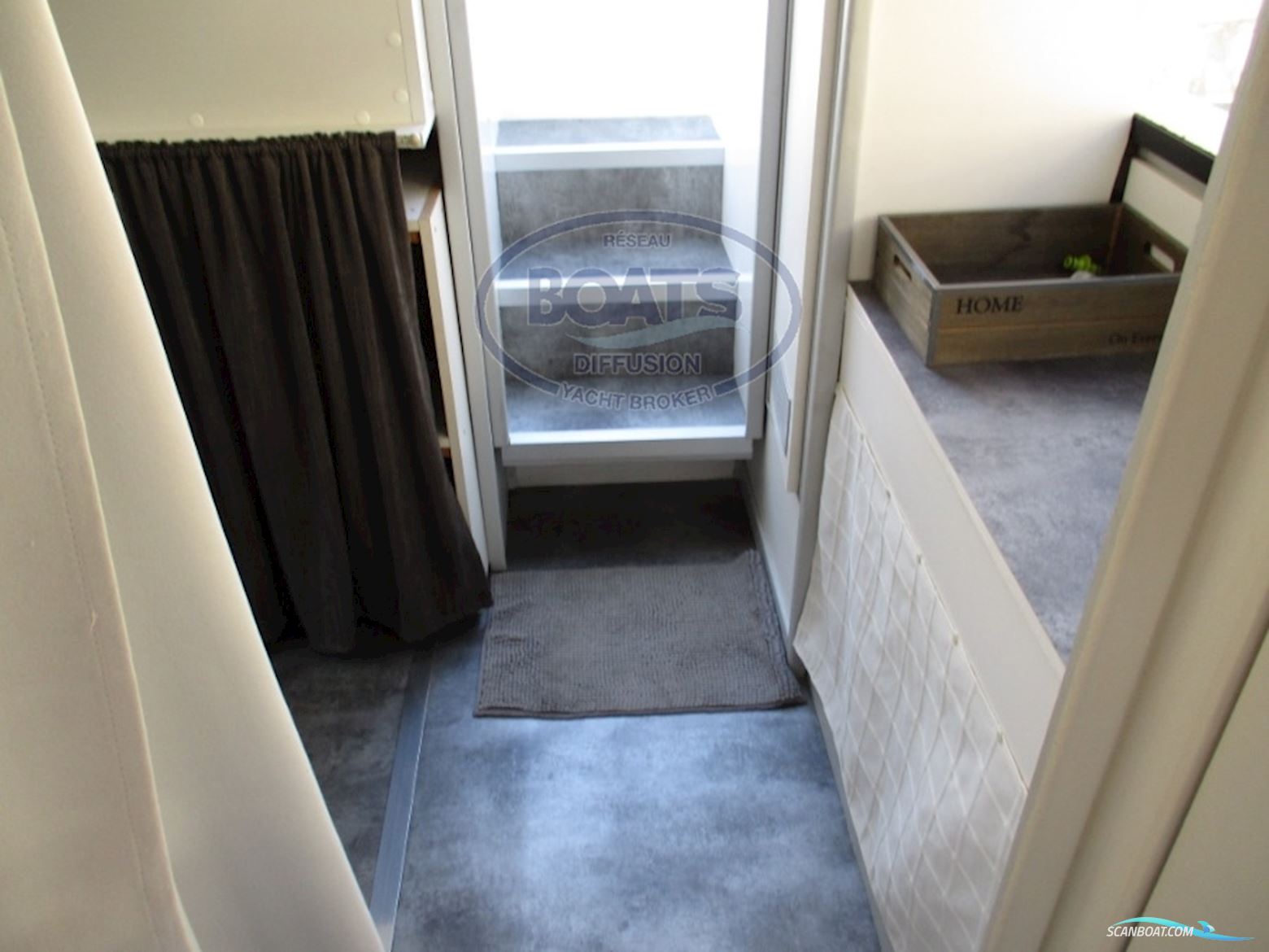 Connoisseur PENICHETTE JAMAICA 12.20