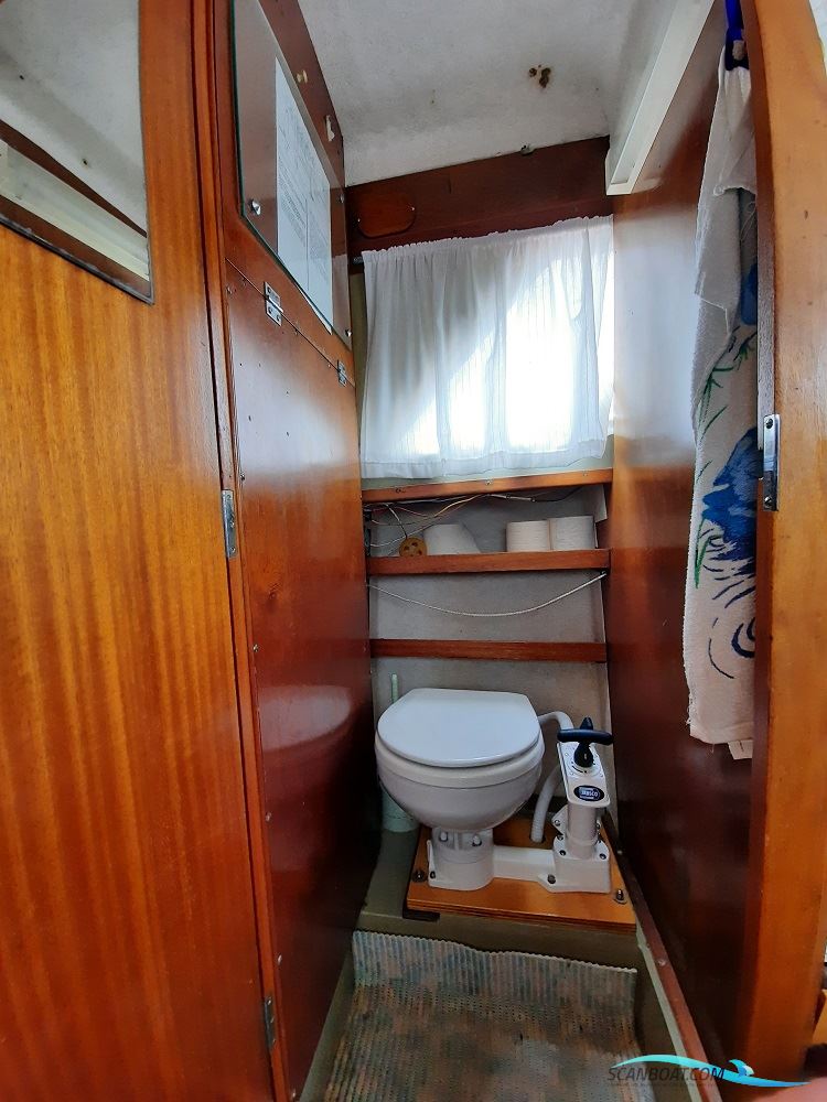 Coronet 24 Cabin