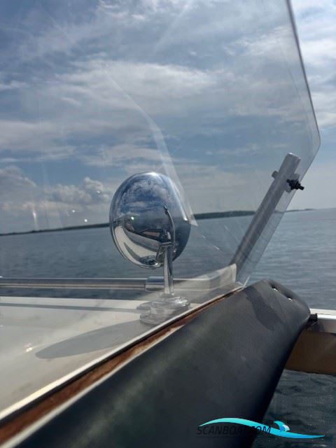 Coronet 24 Midi