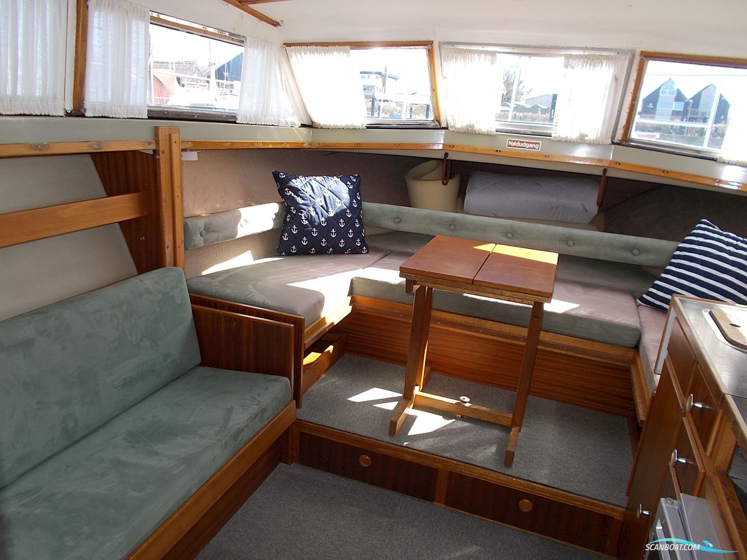 Coronet 31 Aft Cabin