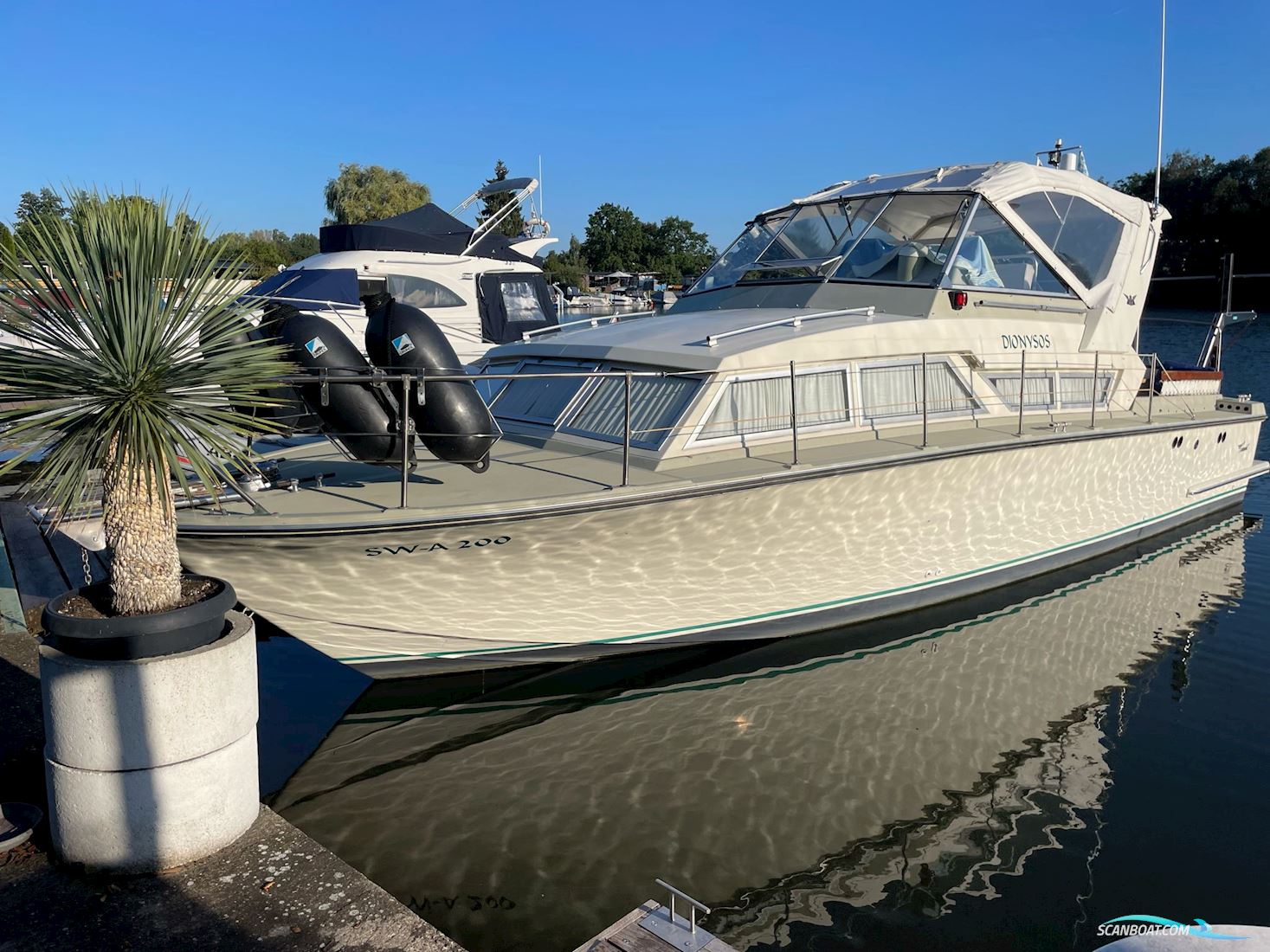 Coronet 32 Commander Wing Motorboten 1980, met Volvo Penta motor, Duitsland