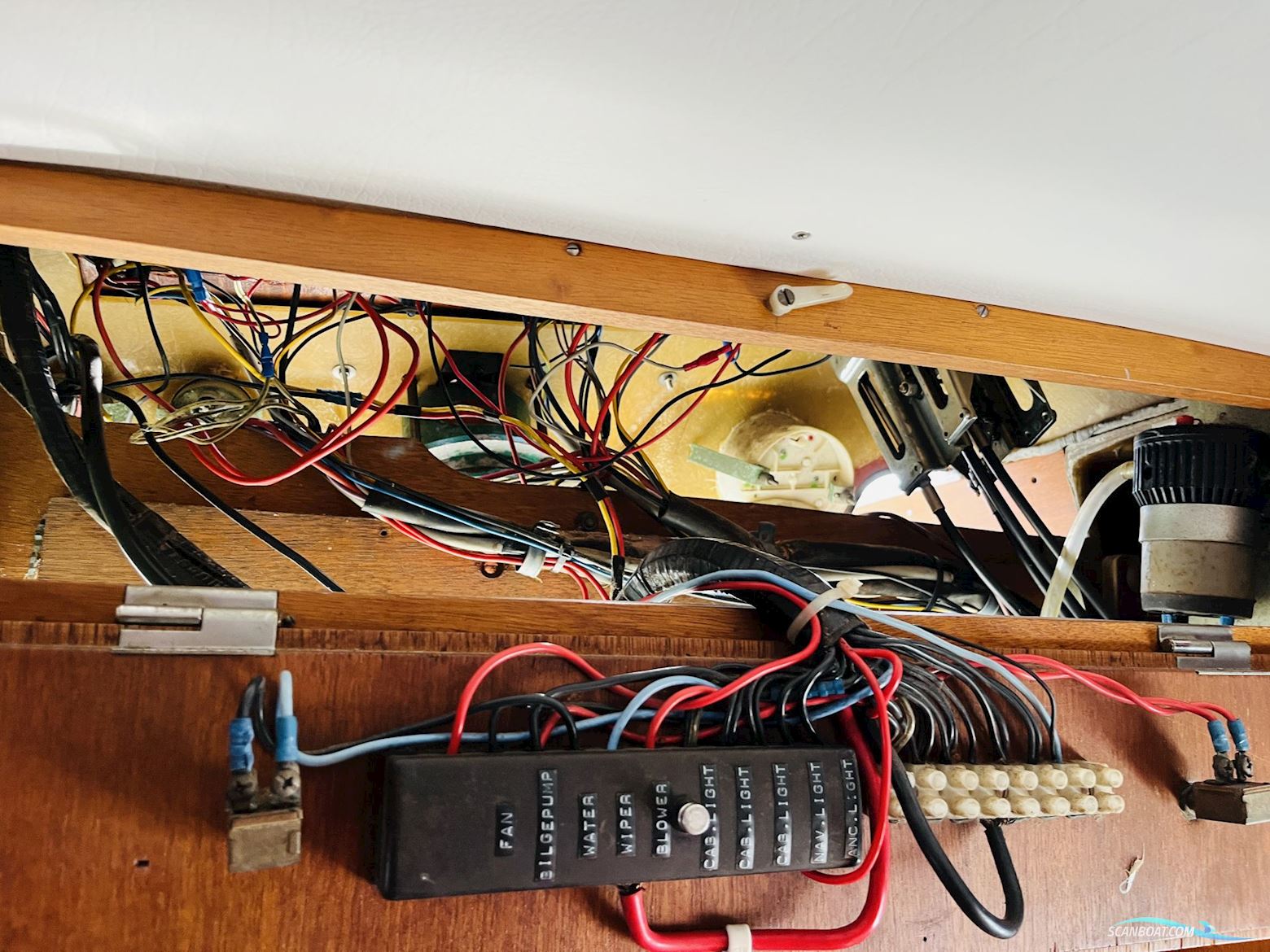 Coronet 32 Oceanfarer