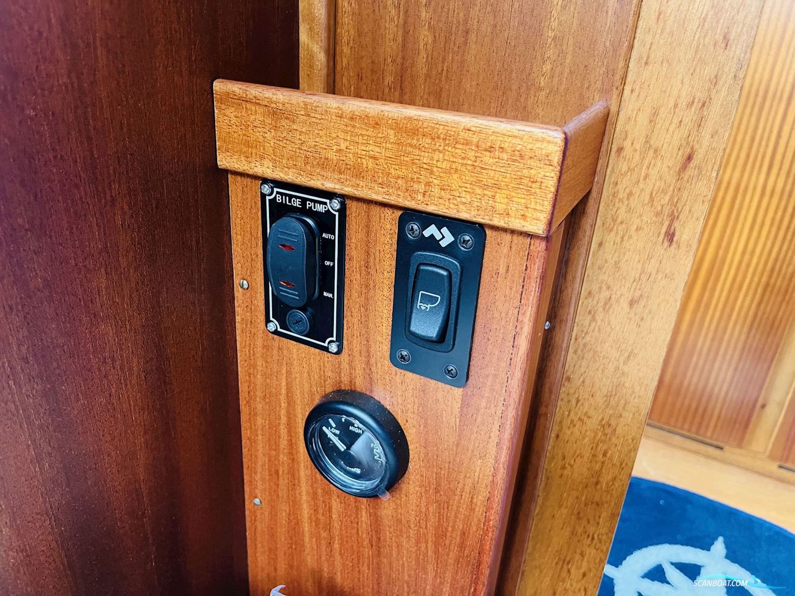 Coronet 32 Oceanfarer