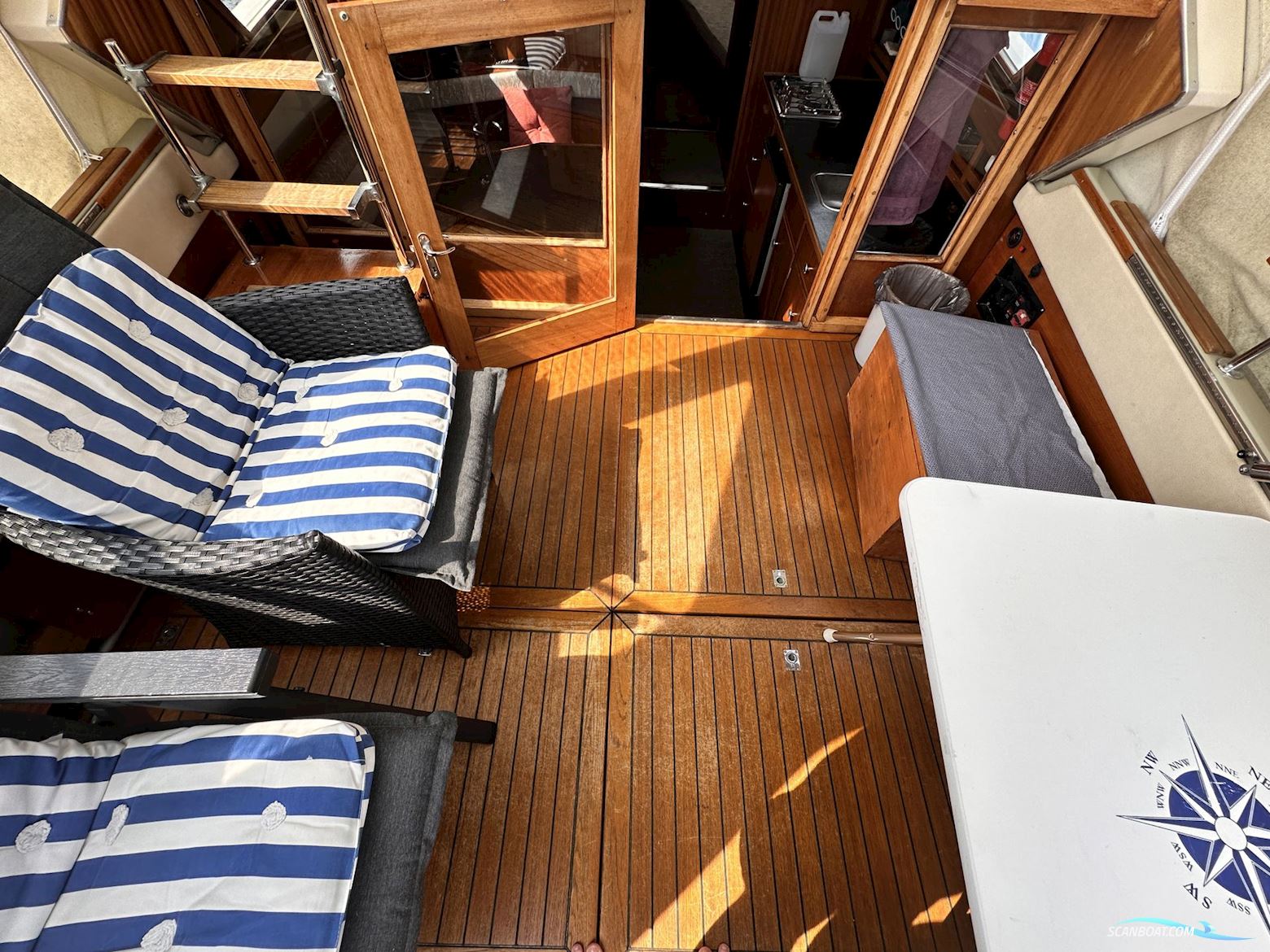 Coronet 32 Oceanfarer