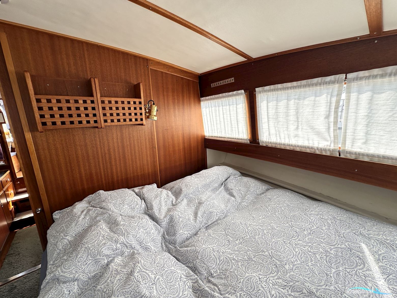 Coronet 32 Oceanfarer