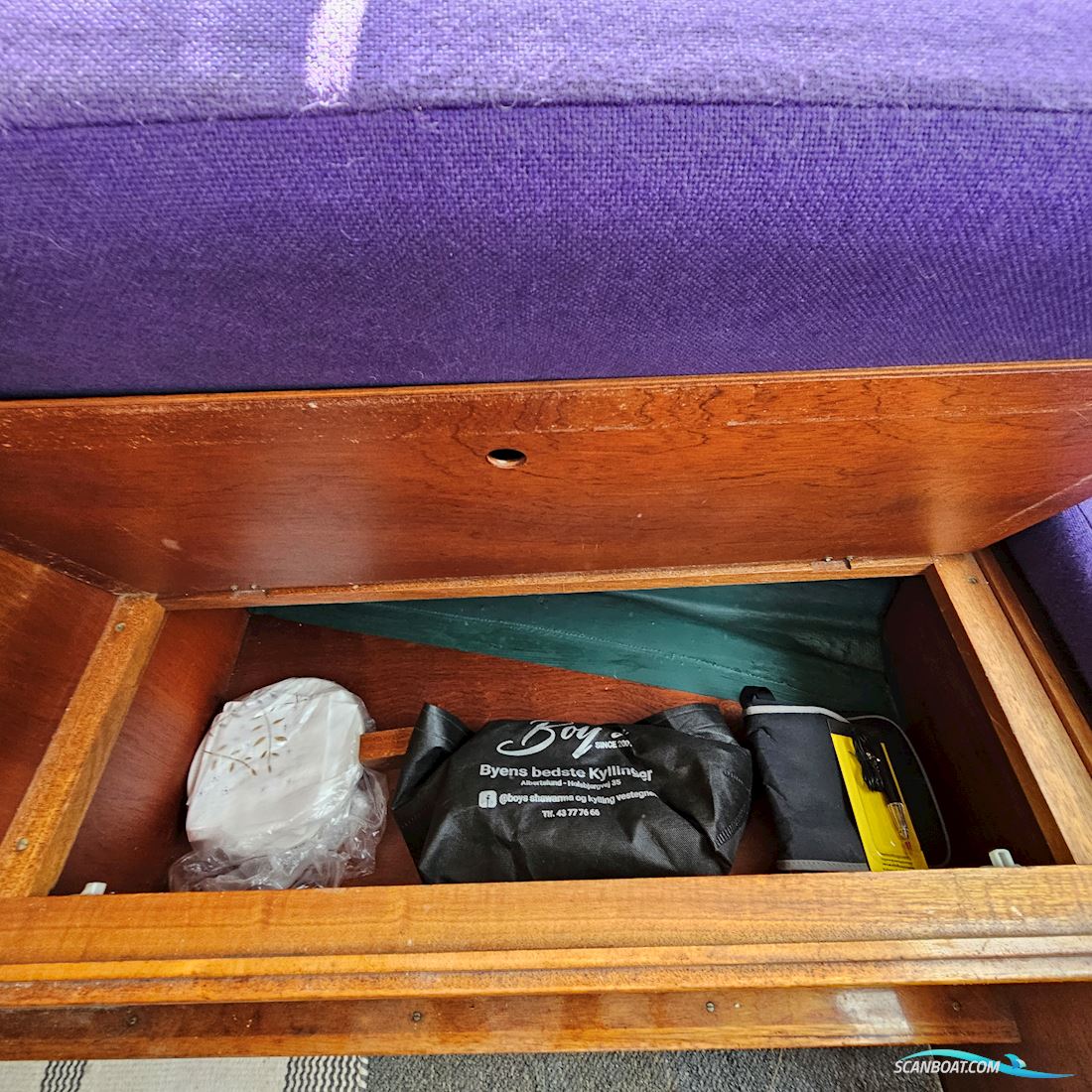 Coronet De Luxe 24 Cabin, Special Kun nu i April Nyere Mercury Motor