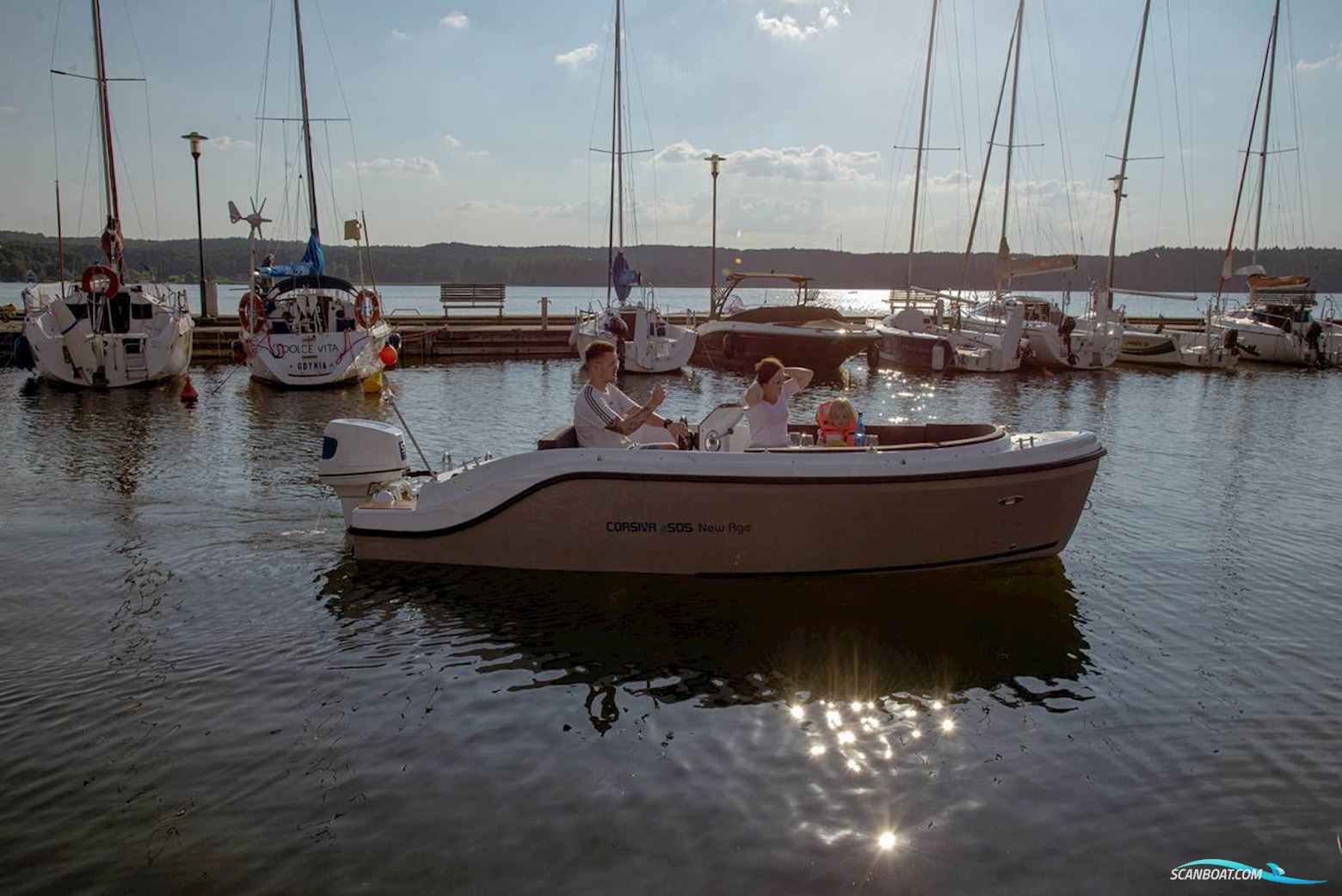 Corsiva 505 New Age - 25 HK Yamaha/Udstyr