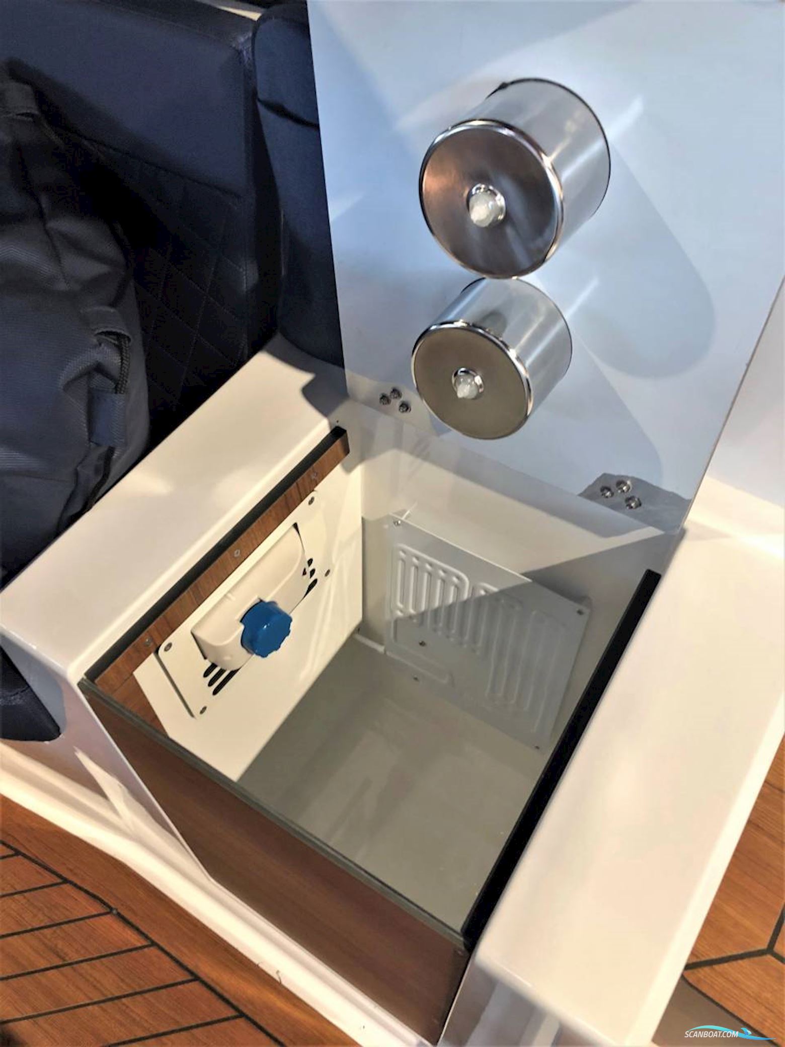 Corsiva 650 Tender - Elmotor Harmo 1.0